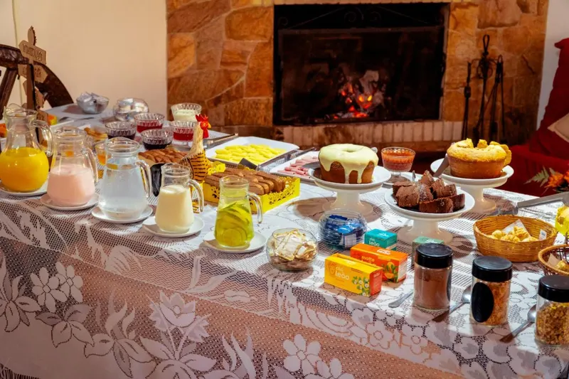 Café da manhã e refeições em Casa de Campos GuestHouse by Concavus
