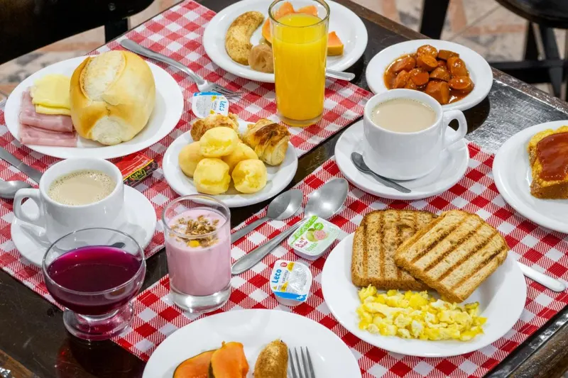 Café da manhã e refeições em CASA DE CAMPOS MOUNTAIN by Concavus