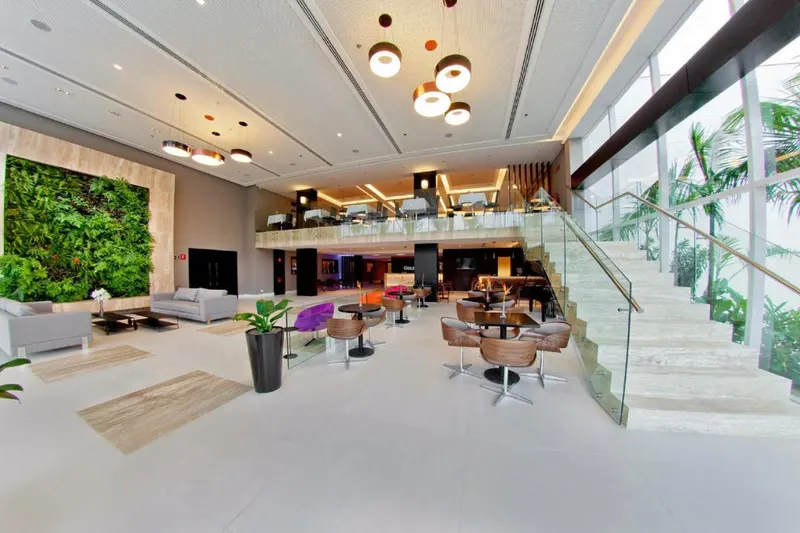 Área comum de Golden Tulip São José dos Campos