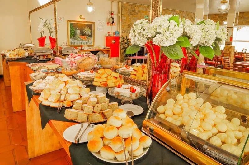 Café da manhã e refeições em Hotel Fazenda Golden Park Campos do Jordão