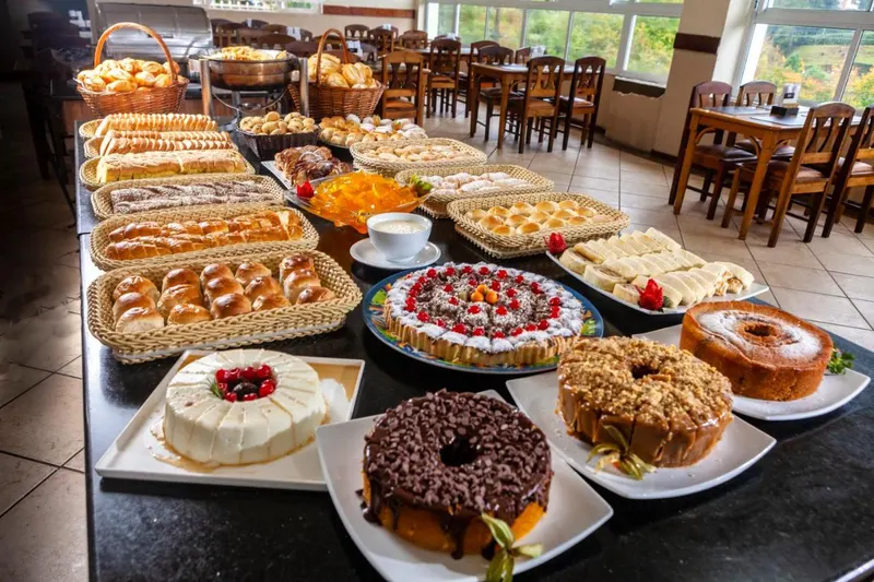 Café da manhã e refeições em Hotel Leão da Montanha