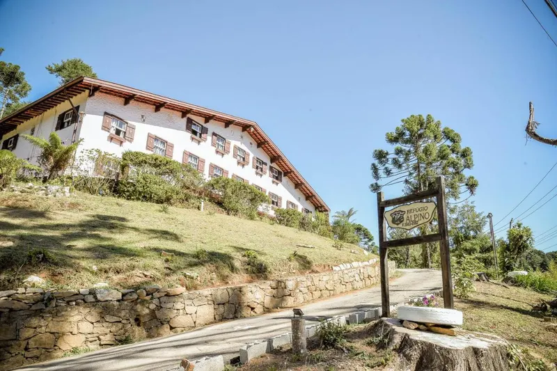 Fachada de Hotel Refugio Alpino