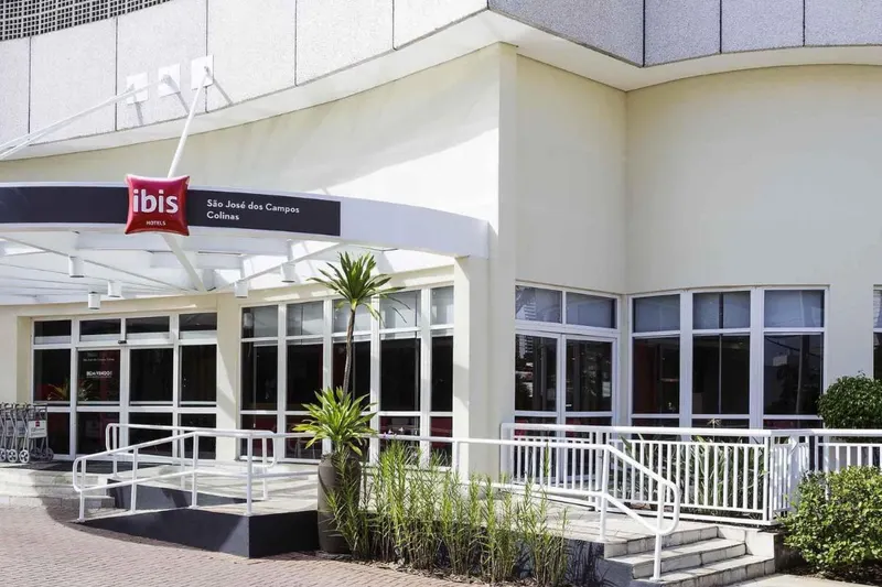 Fachada de Ibis São José dos Campos Colinas