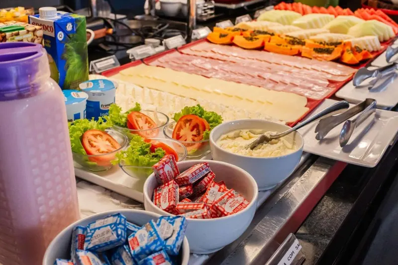 Café da manhã e refeições em Ibis São José dos Campos Colinas
