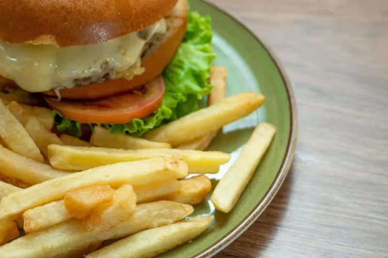 Café da manhã e refeições em ibis São José dos Campos Dutra