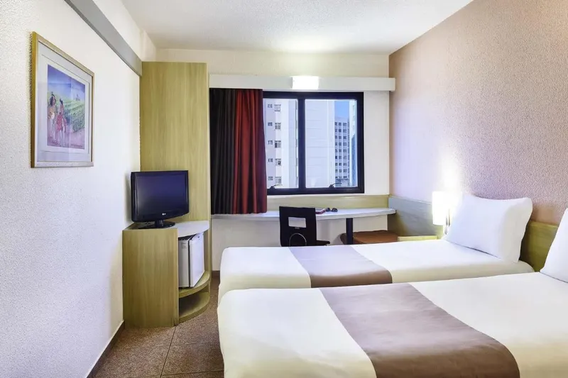 Quarto em Ibis Taubaté