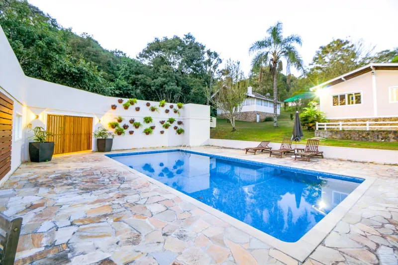 Piscina de Pousada Highland