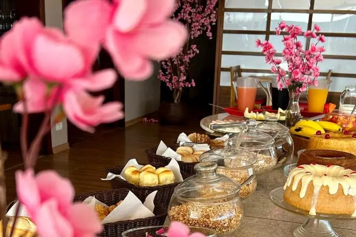 Café da manhã e refeições em Pousada Matsubara