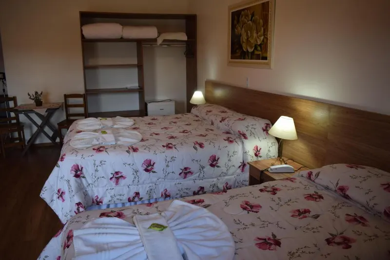 Quarto em Pousada Recanto Feliz