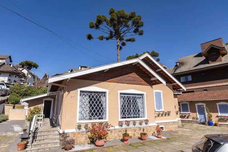 Fachada de Pousada Vila Tio Lé